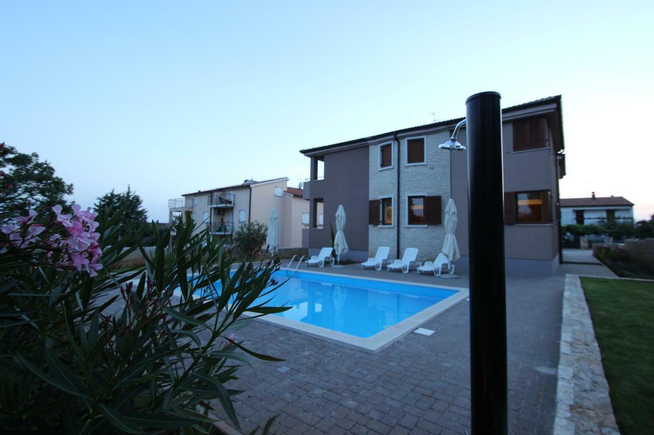 Villa Dora Vabriga Tar-Vabriga Exteriör bild
