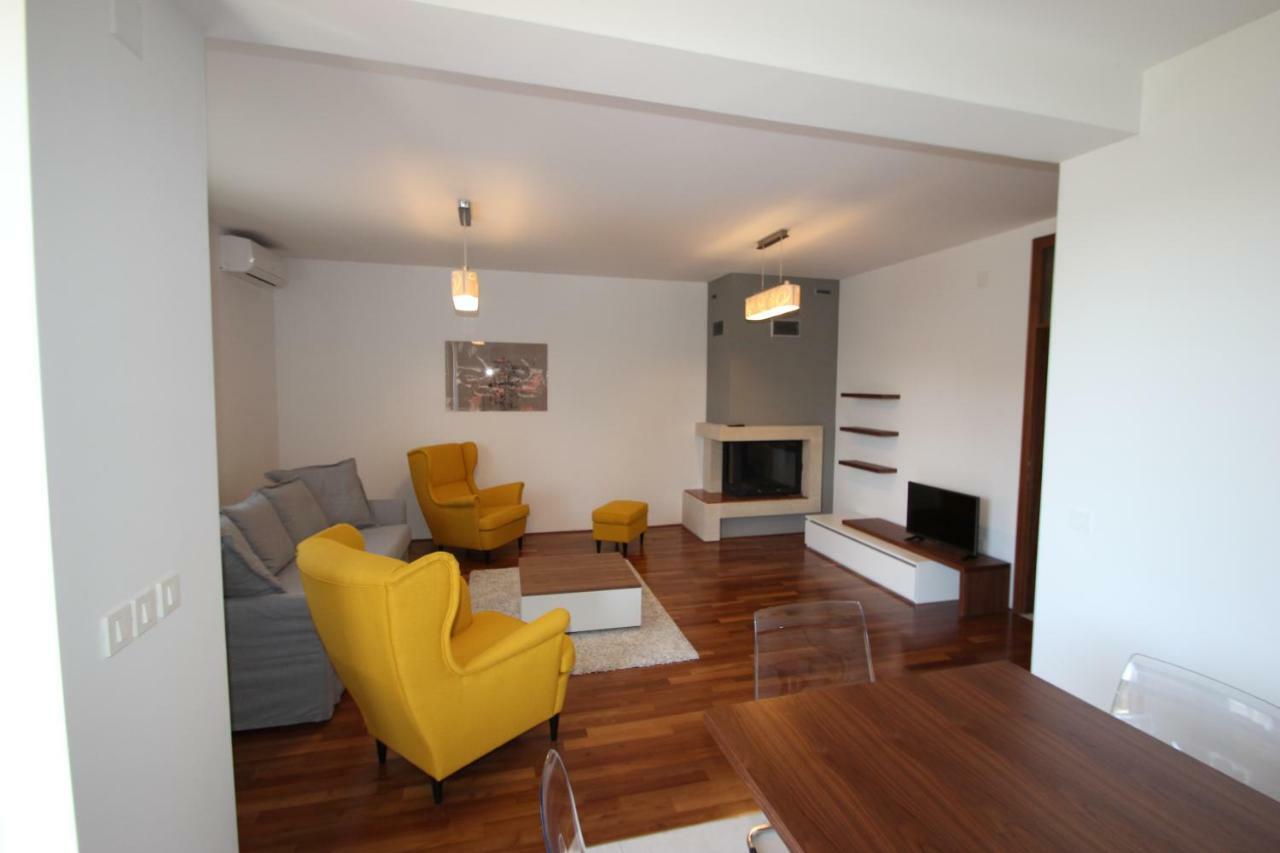 Villa Dora Vabriga Tar-Vabriga Exteriör bild